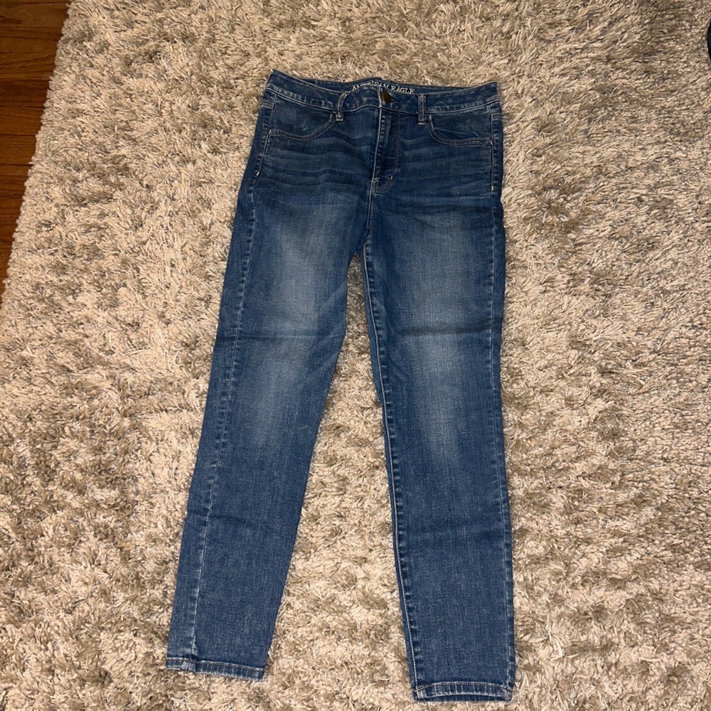 American Eagle Outfitters Women’s skinny jeans